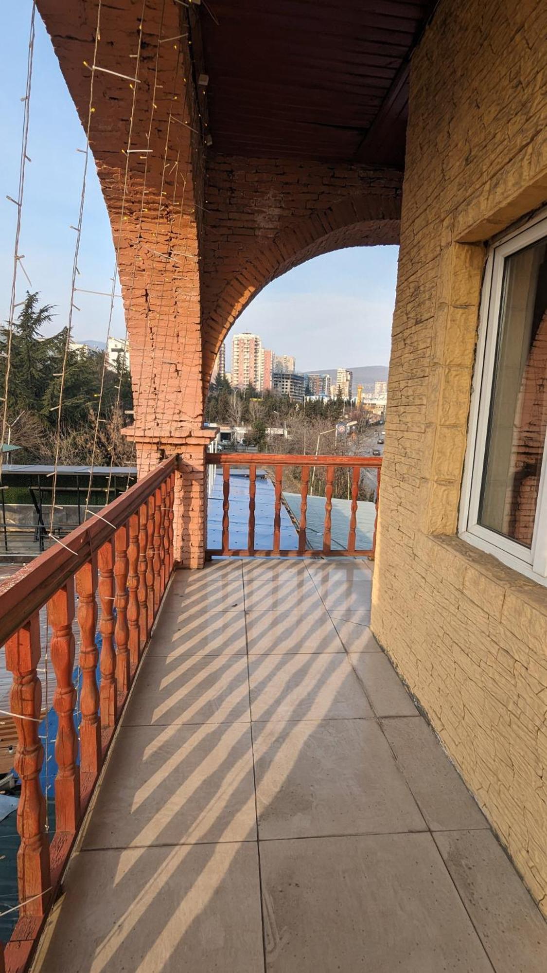 Dkd-Bridge Hotel Tbilisi Exterior foto