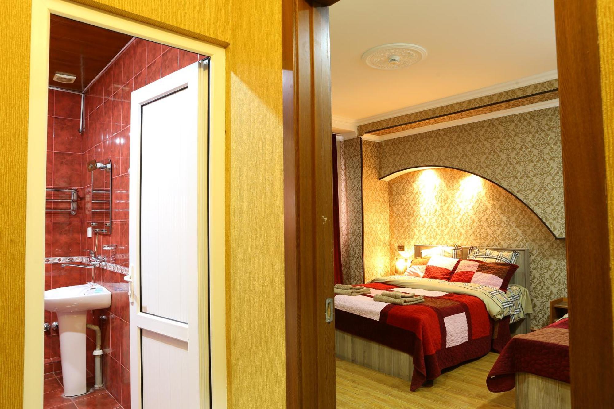 Dkd-Bridge Hotel Tbilisi Exterior foto